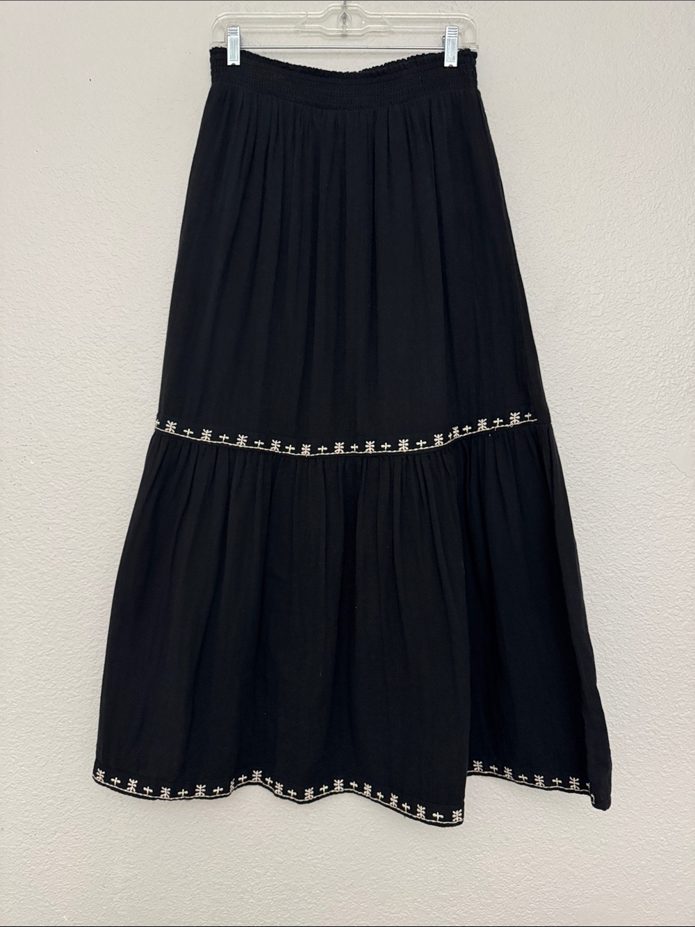 Dizzy Lizzy Black Embroidered Boho Maxi Skirt Size Small
